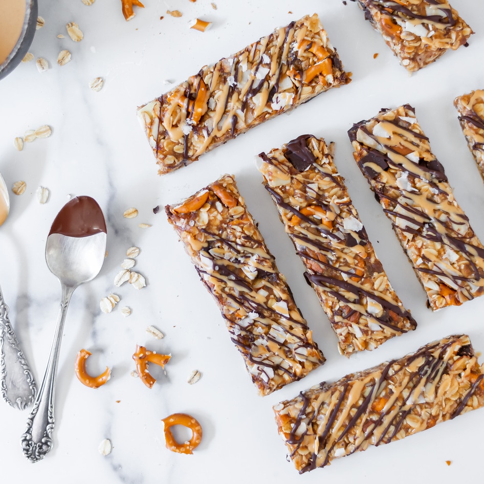 Chocolate Peanut Butter Granola Bars With Pretzels and Coconut