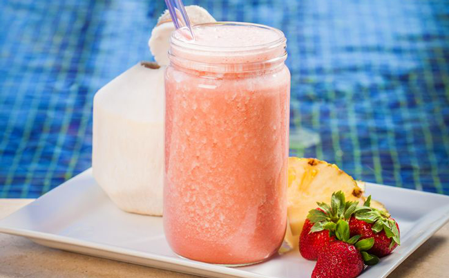 VegNews.PinkSummerSmoothie