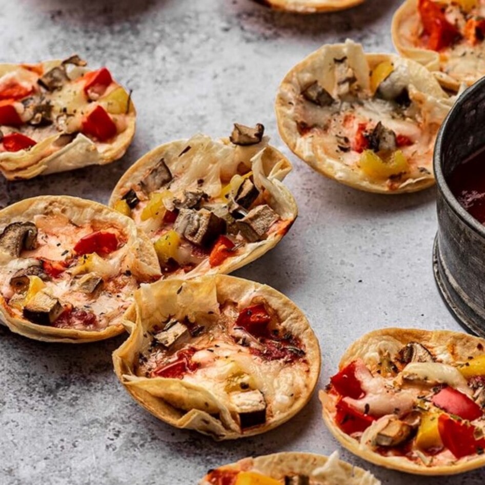 Cheesy Vegan Mini Pizza Cups